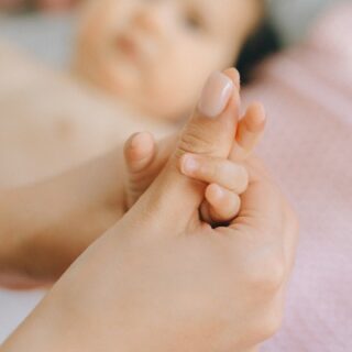 SHIRO MEDICAL oferă grijă pentru sănătatea copilului tău din prima zi de viață.
⠀
Un pediatru profesionist care înțelege profund necesitățile psihologice ale copilului, îi va asigura celui mic o experiență medicală confortabilă și fără stres chiar acasă.
⠀
Avem grijă de sănătatea bebelușului la cel mai înalt nivel, iar cel mai important oferim confort și respect pentru timpul tău.
⠀
📲+373 62 196 888
🌐shiromedical.md
⠀
#shiromassage #shiromedical #shiroterapeut #shiropediatrics #masajterapeutic #masajladomiciliu #masajpediatric #kinetotarapie #masajprenatal #monitorizareaprimuluiandeviata #consultatiipediatrice #consultatiipediatriceonline